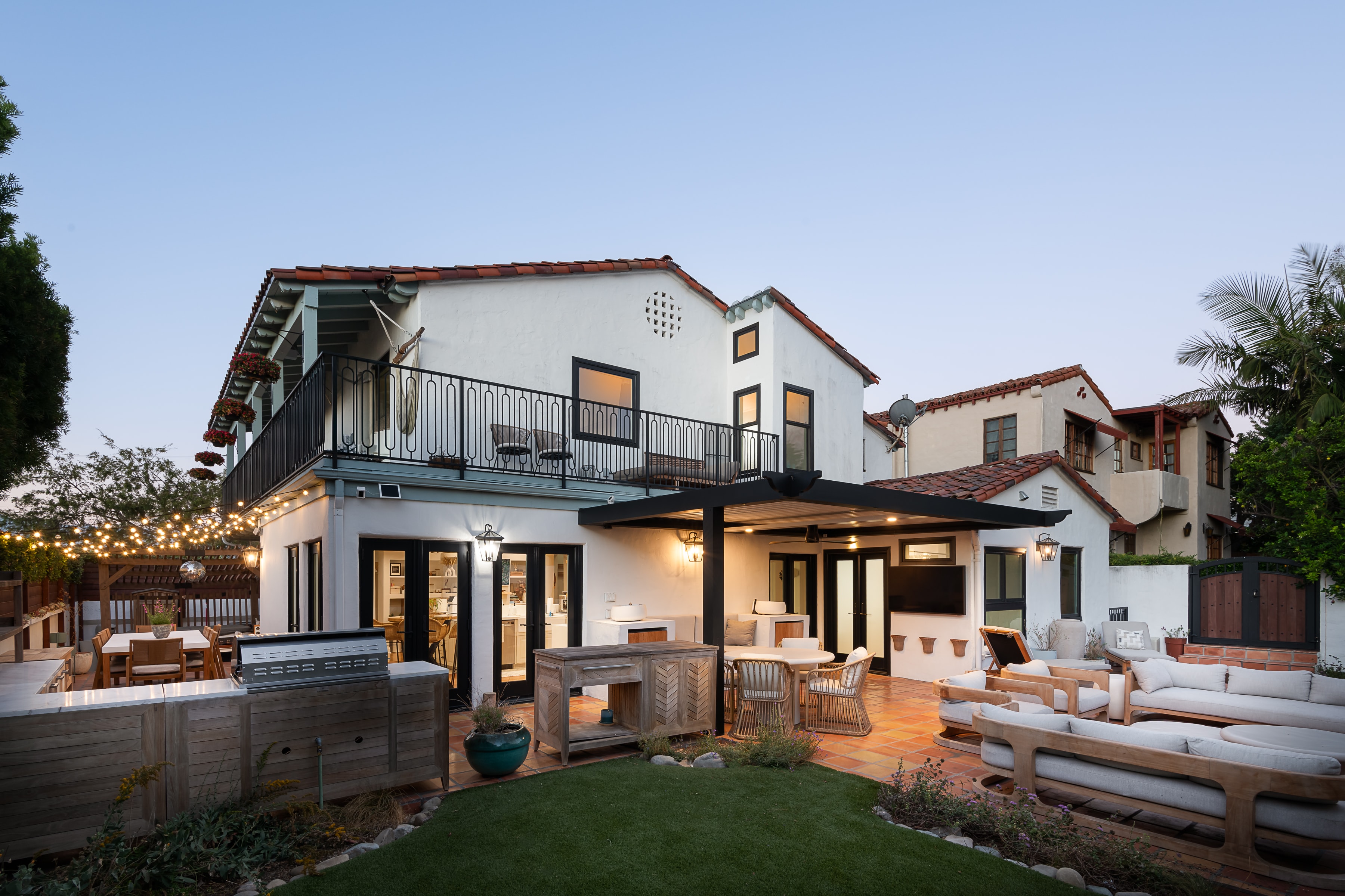 2341 Ronda Vista Drive